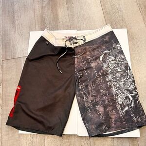 Affliction Black and White Graphic Board Shorts - Men - Size 38